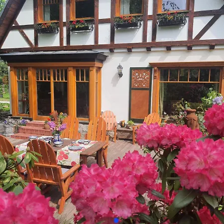 בית כפרי Za Siodma Gora Zachelmie (Jelenia Gora)